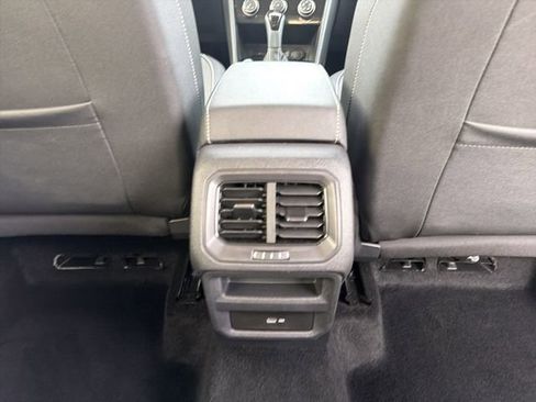 Used 2023 Volkswagen Taos SE AWD/4WD image 20