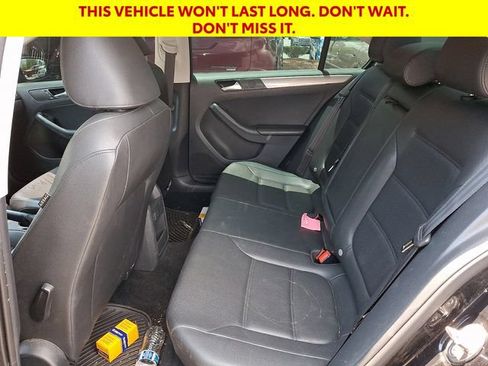 Used 2017 Volkswagen Jetta SE FWD image 10