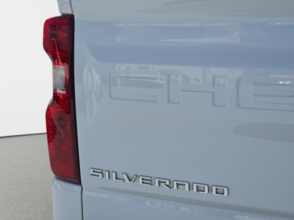 Used 2025 Chevrolet Silverado 1500 LT RWD image 25