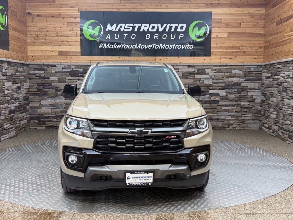 Used 2021 Chevrolet Colorado Z71 AWD/4WD image 2