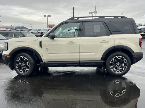 New 2025 Ford Bronco Sport Outer Banks w/ Outer Banks Tech Package+ image 6