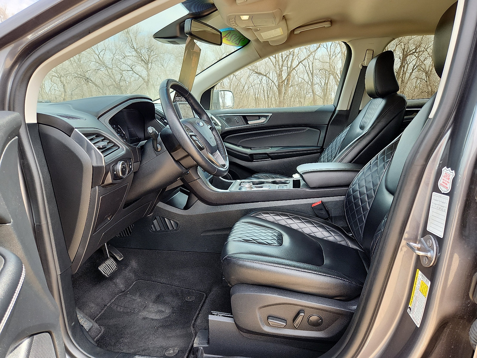 Used 2024 Ford Edge Titanium AWD/4WD image 13