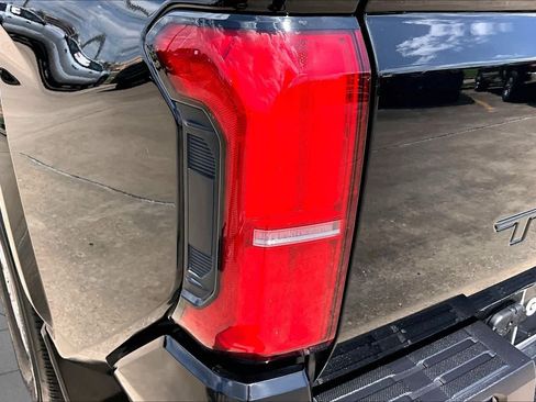 Used 2024 Toyota Tacoma SR5 RWD image 28