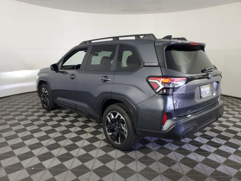 Used 2025 Subaru Forester Limited image 6