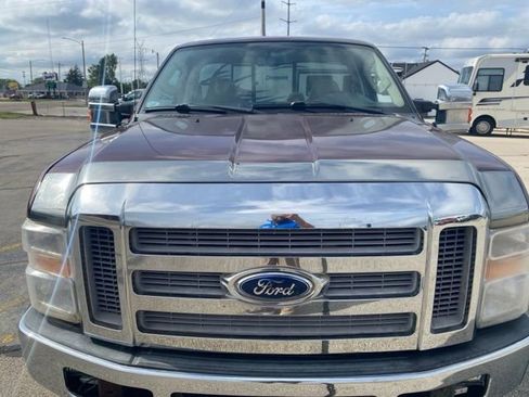 Used 2010 Ford F250 4x4 Regular Cab Super Duty image 3