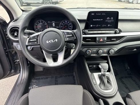 Used 2023 Kia Forte LXS FWD image 17