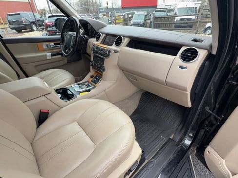 Used 2016 Land Rover LR4 HSE Silver Edition image 23