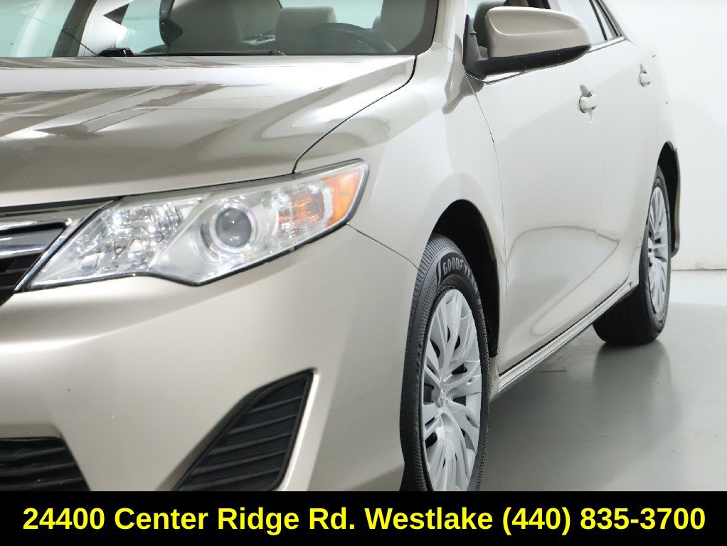Used 2014 Toyota Camry LE FWD image 5