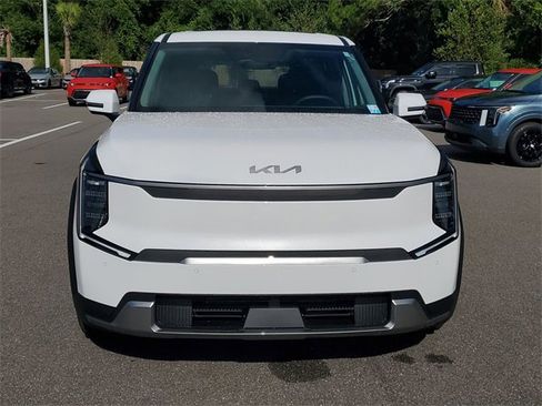 New 2026 Kia EV9 Light image 2