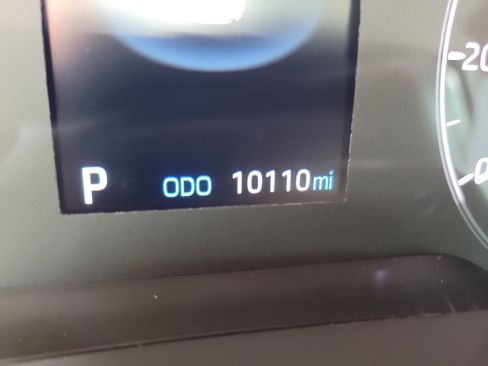 Used 2025 Toyota Corolla LE FWD image 33