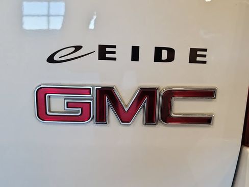 Used 2014 GMC Yukon XL SLT AWD/4WD image 26