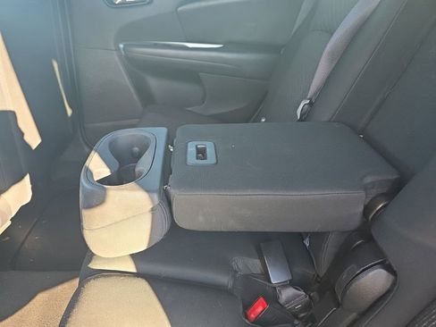 Used 2011 Dodge Journey Mainstreet w/ Sound Group image 21