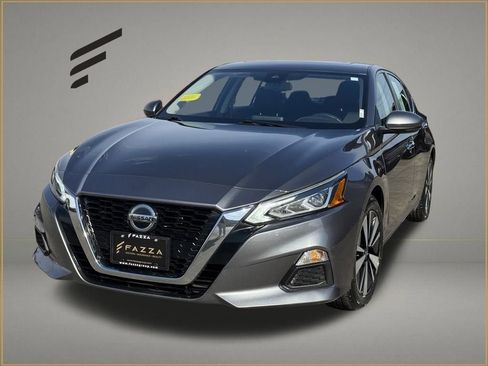 Used 2022 Nissan Altima 2.5 SV w/ SV Premium Package FWD image 1