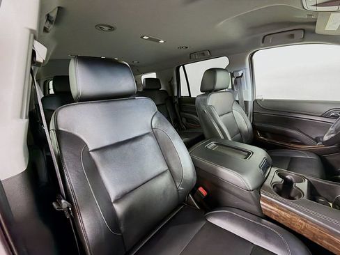 Used 2020 Chevrolet Tahoe LT w/ Luxury Package AWD/4WD image 26