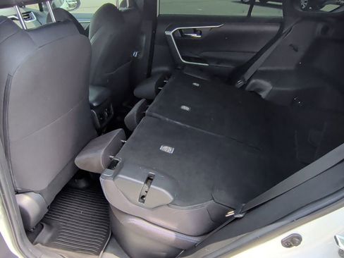 Used 2022 Toyota RAV4 SE AWD/4WD image 35