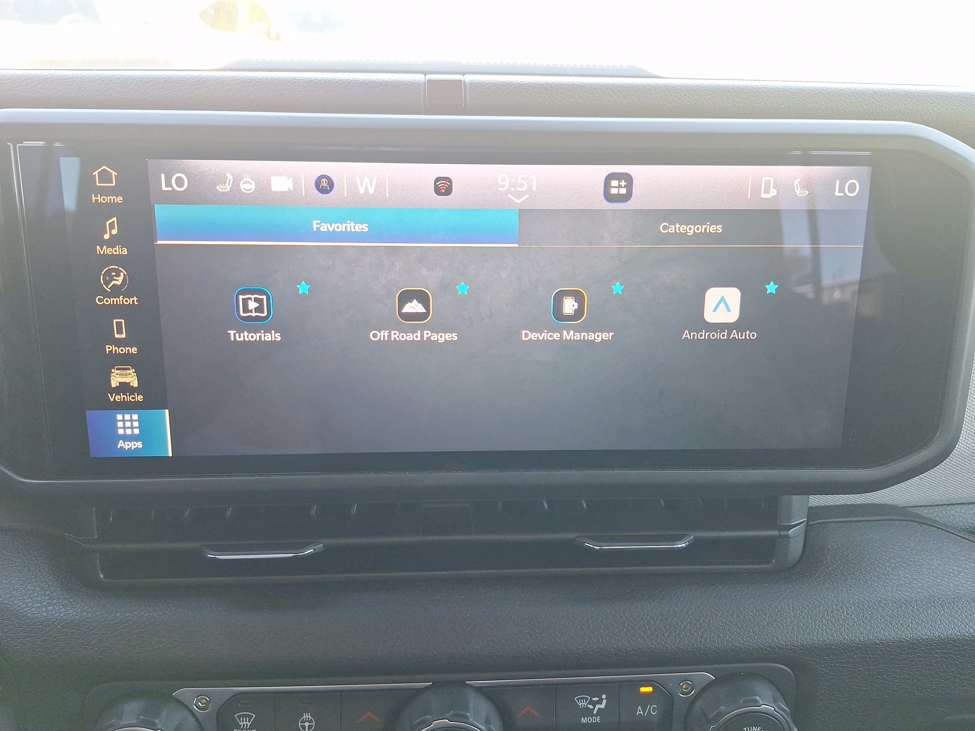 Used 2025 Jeep Wrangler Unlimited Sport AWD/4WD image 16