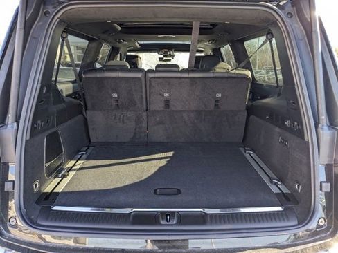 New 2024 Jeep Grand Wagoneer L Series III AWD/4WD image 18