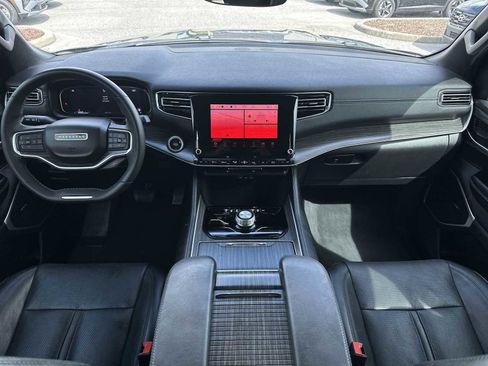 Used 2023 Jeep Wagoneer Series II image 14