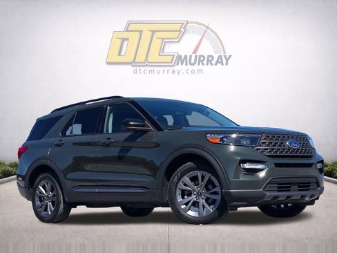 Used 2022 Ford Explorer XLT w/ Equipment Group 202A AWD/4WD image 35