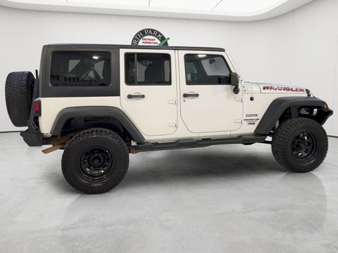 Used 2013 Jeep Wrangler Unlimited Sport AWD/4WD image 9