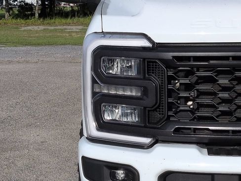 Used 2024 Ford F250 Lariat w/ Lariat Ultimate Package AWD/4WD image 10