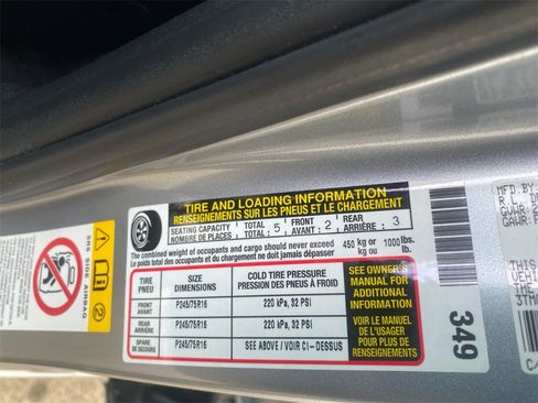 Used 2019 Toyota Tacoma SR image 28