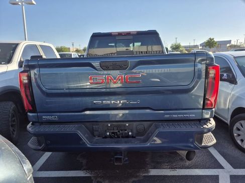 Used 2024 GMC Sierra 2500 Denali w/ Denali Reserve Package AWD/4WD image 9