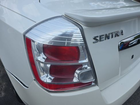 Used 2012 Nissan Sentra 2.0 FWD image 27
