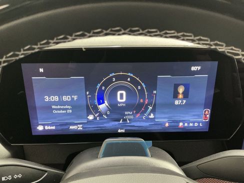 New 2026 Chevrolet Traverse Z71 w/ Enhanced Driving Package image 25