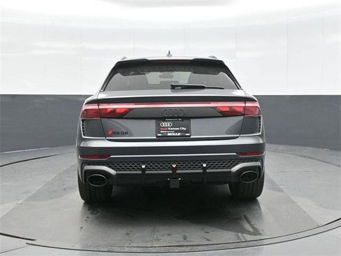 New 2026 Audi RS Q8 performance image 6