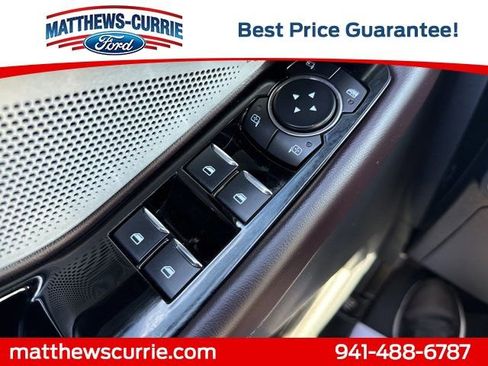 Certified 2025 Ford Explorer Platinum image 28