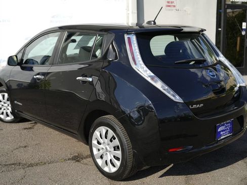Used 2017 Nissan Leaf S w/ Charge Package FWD image 4