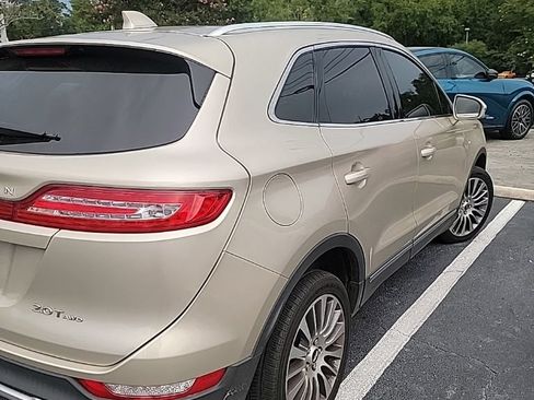 Used 2017 Lincoln MKC Reserve AWD/4WD image 3