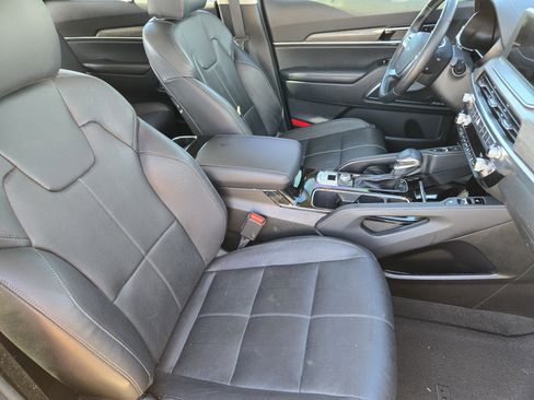 Used 2022 Kia Telluride SX w/ Nightfall Edition Package image 19