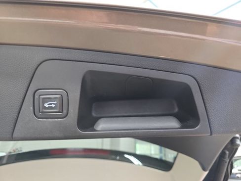 Used 2019 Buick Envision Premium w/ Driver Confidence Package AWD/4WD image 13