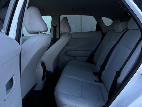 Used 2025 Hyundai Kona SEL image 12