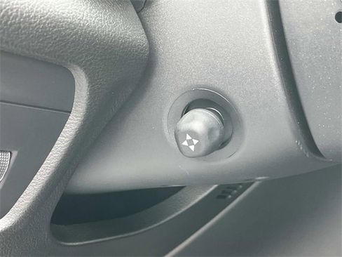 Used 2024 Jeep Grand Cherokee Overland w/ Luxury Tech Group IV image 37