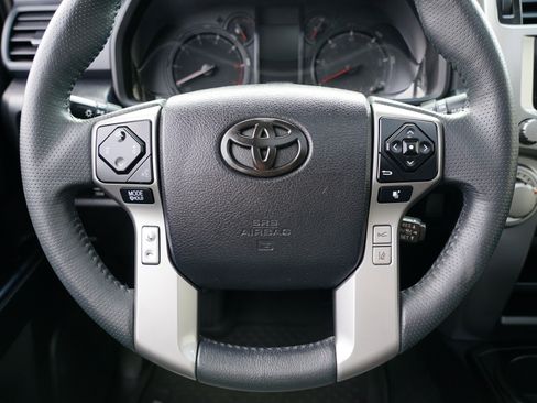 Used 2020 Toyota 4Runner SR5 Premium image 23
