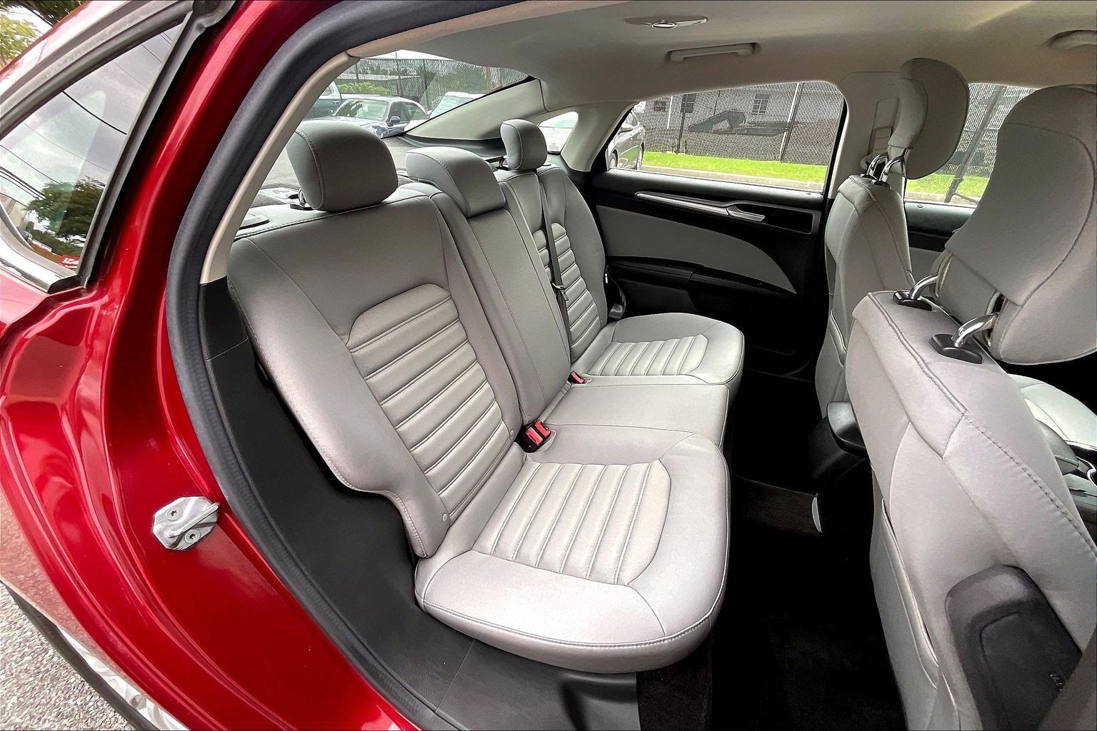 Used 2015 Ford Fusion S FWD image 31