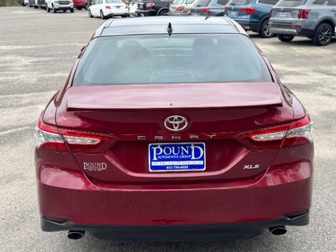 Used 2019 Toyota Camry XLE image 6