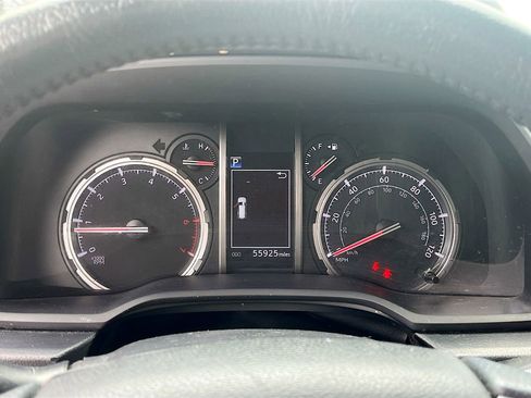 Used 2022 Toyota 4Runner Limited RWD image 12
