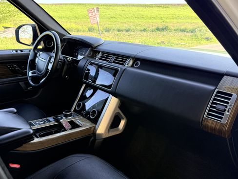 Used 2018 Land Rover Range Rover HSE image 26