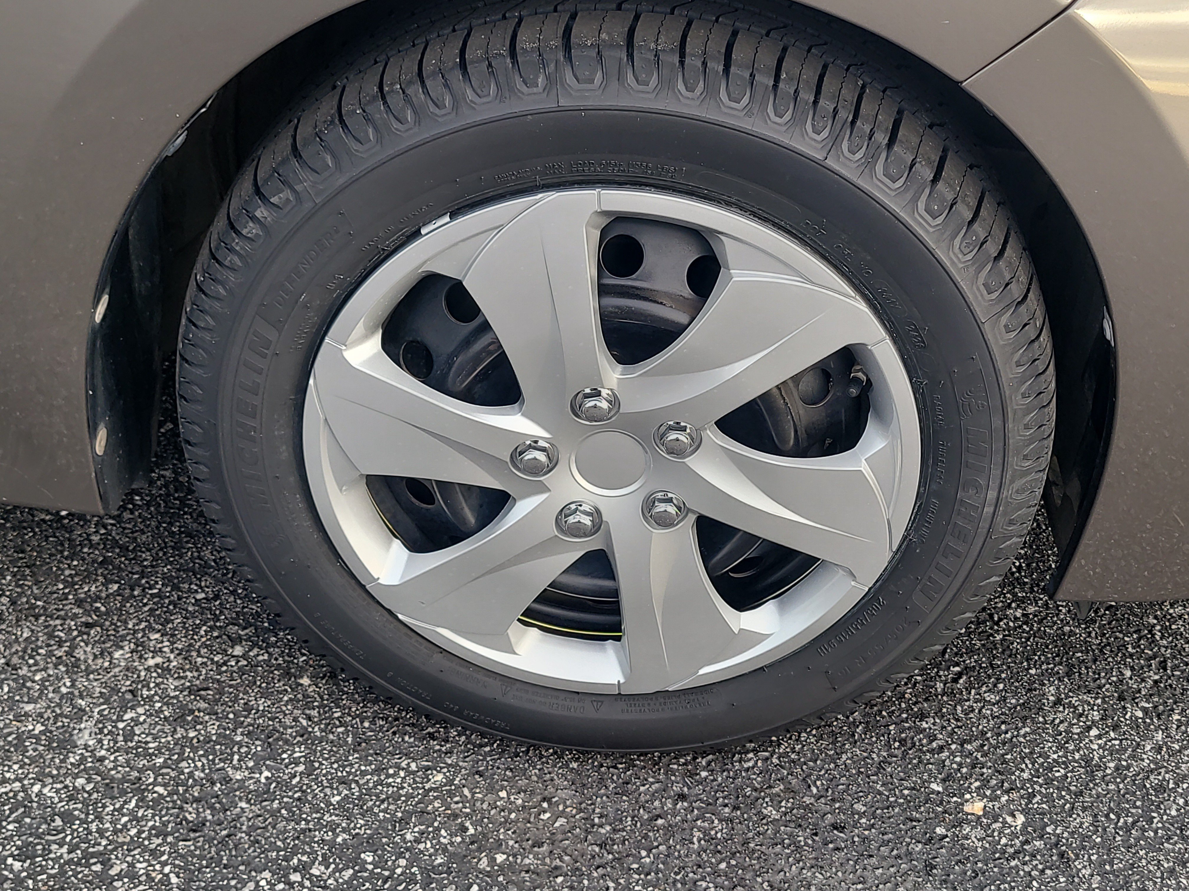 Used 2019 Toyota Corolla LE FWD image 9