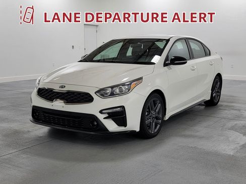 Used 2020 Kia Forte GT-Line w/ GT-Line Premium Package image 4