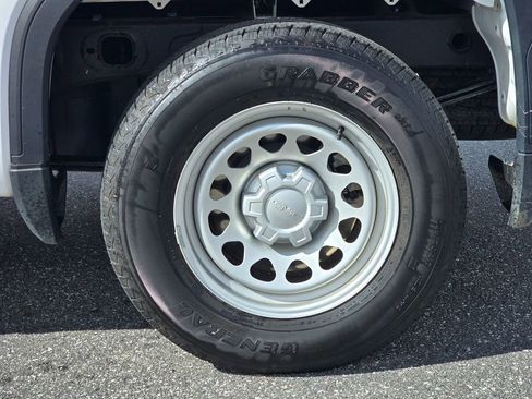 Certified 2024 GMC Sierra 1500 Pro w/ Pro Value Package image 21