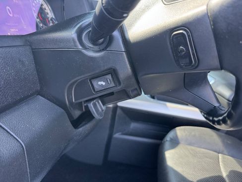 Used 2015 RAM 1500 Sport w/ Convenience Group AWD/4WD image 18