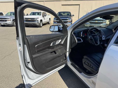 Used 2014 GMC Terrain SLT w/ Chrome Appearance Package FWD image 22