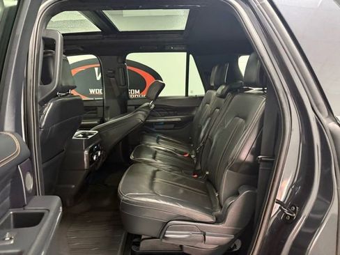 Used 2024 Ford Expedition Max Platinum image 17