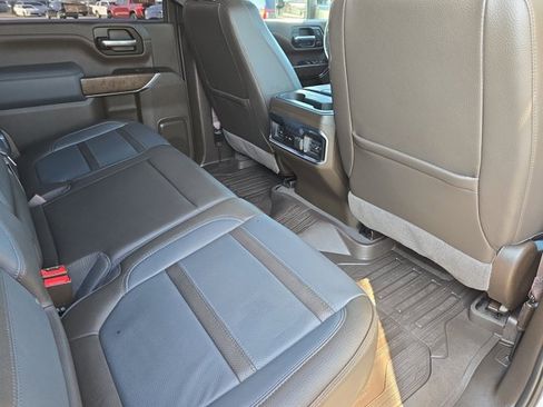 Used 2022 GMC Sierra 2500 Denali image 11