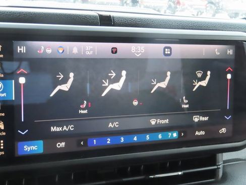 Used 2024 Jeep Wrangler Sport S image 27